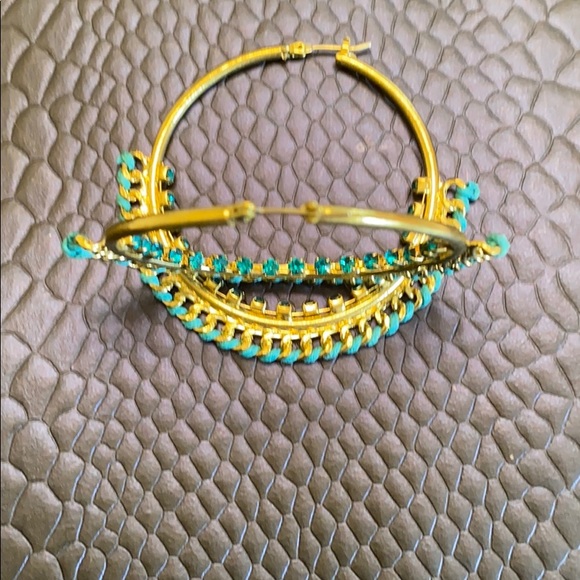 Jewelry - Picture 2 of 2